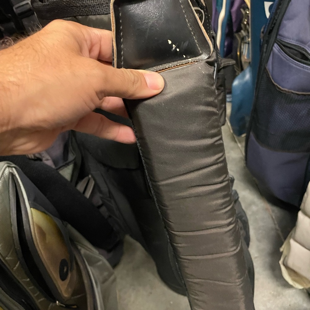 Golf cart bag by Miller Golf 
With 6 Club dividers - Picture 9 of 11